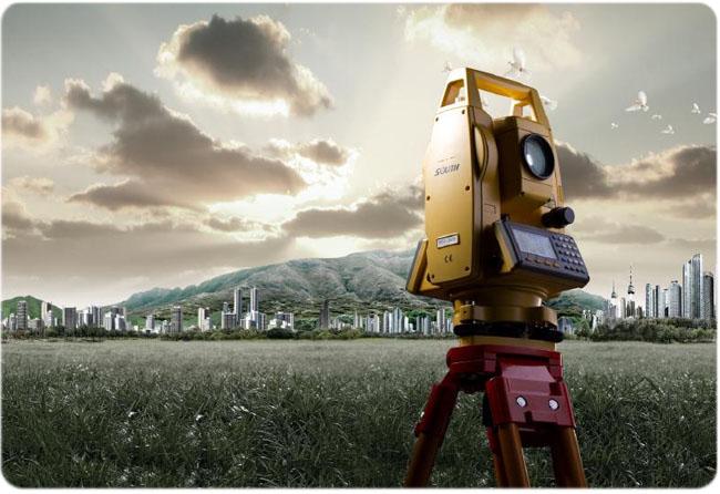 South NTS-362R Reflectorless Total Station